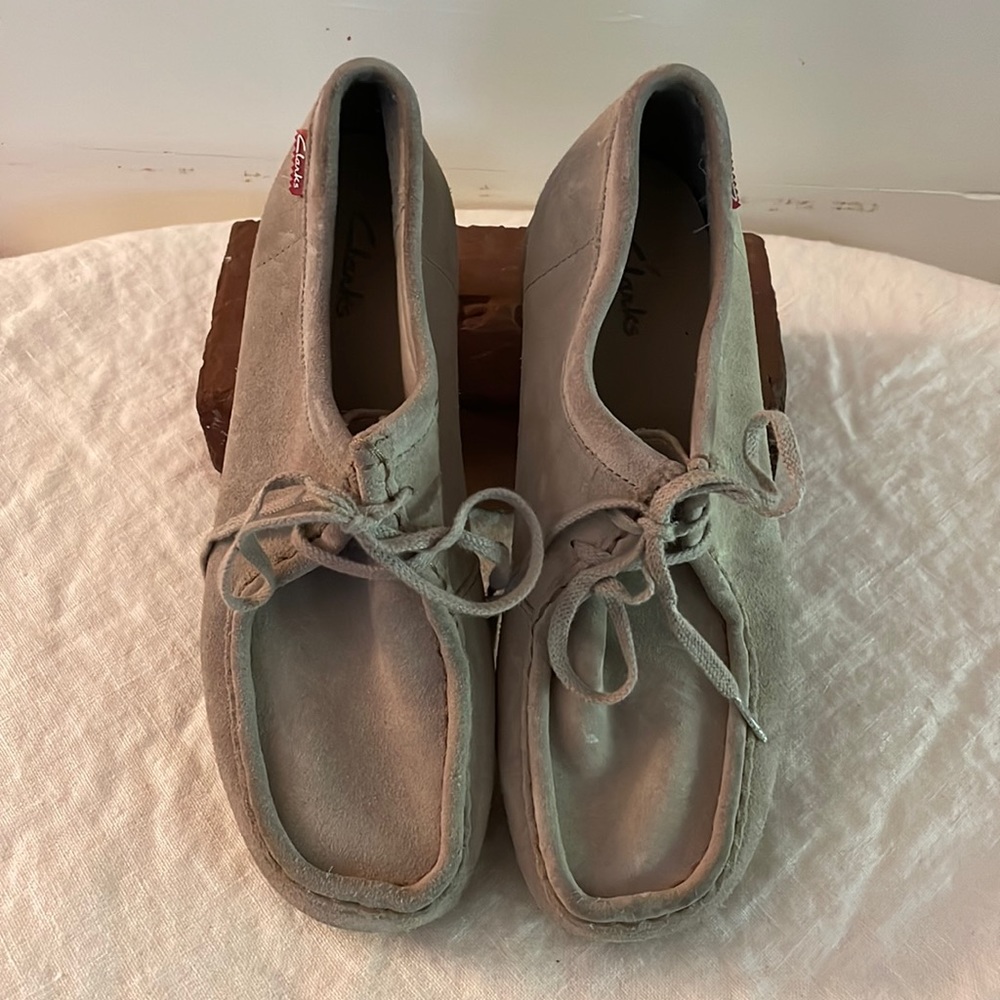 Clarks Tan Wallabee Shoes Size 7.5